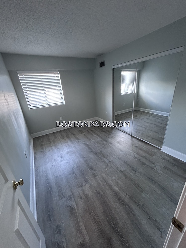 North Beacon St., Boston