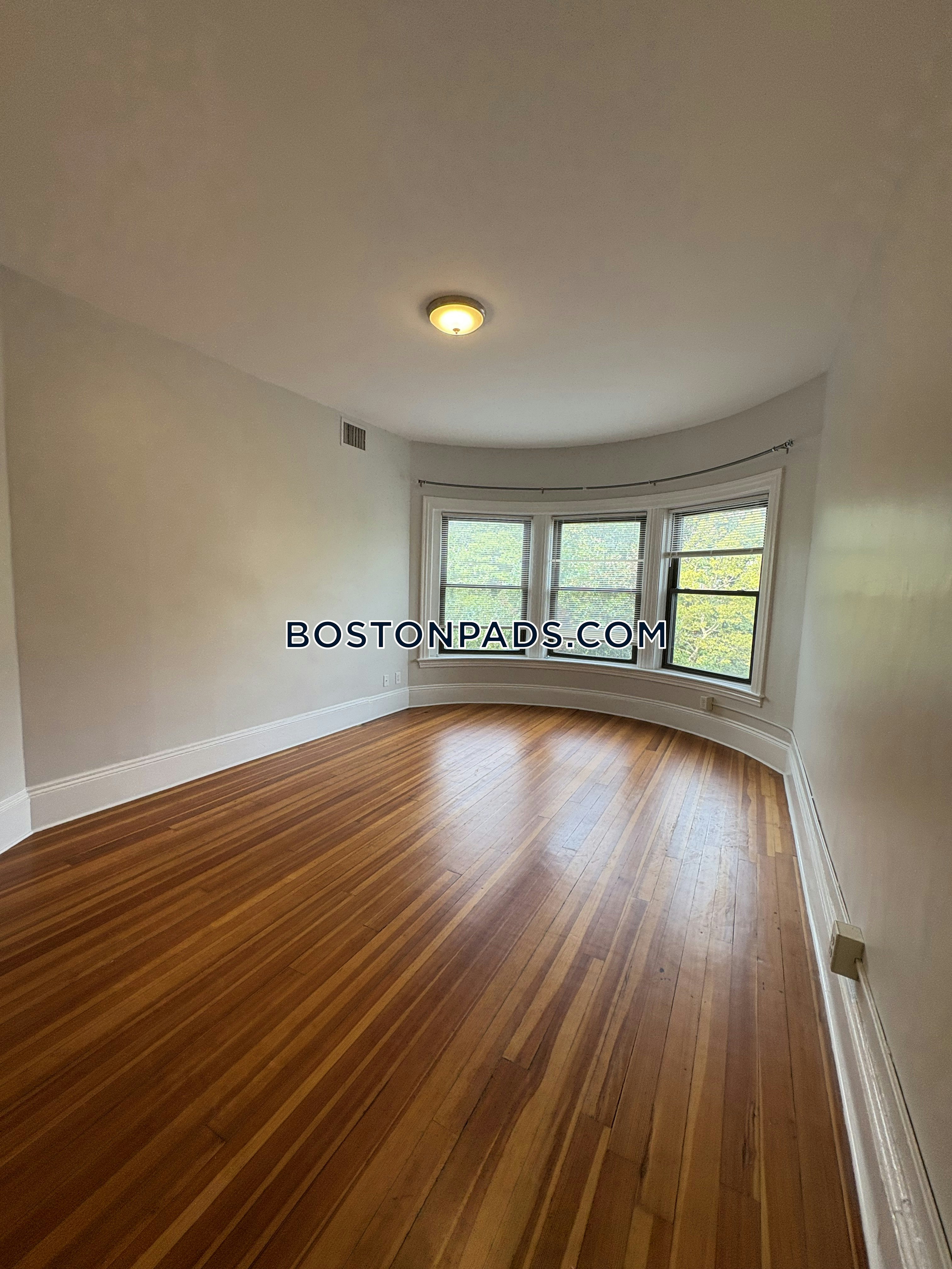 Brookline - $2,900