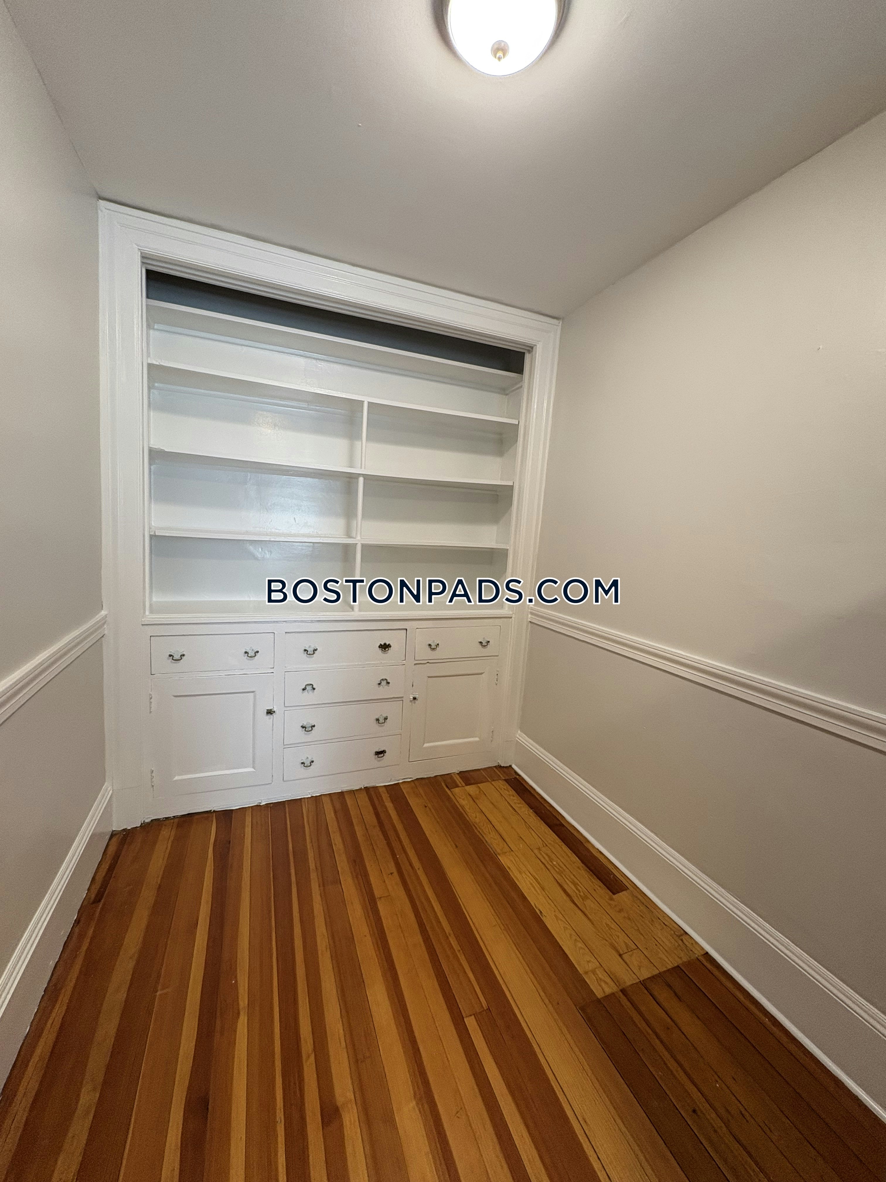 Brookline - $2,900