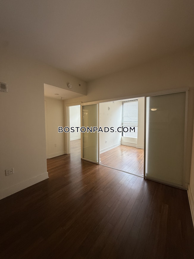 Boston - $3,800+ /mo