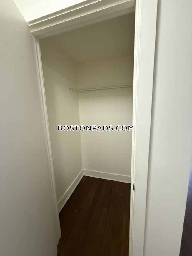 Boston - $3,800+ /mo