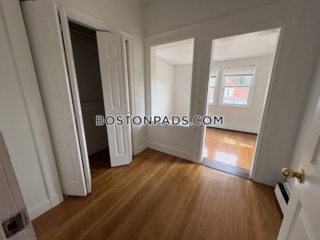 Newton - $7,800+ /mo