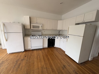 Newton 6 Bed, 2.5 Bath Unit  Chestnut Hill - $6,750 No Fee