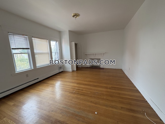 Newton - $7,800+ /mo