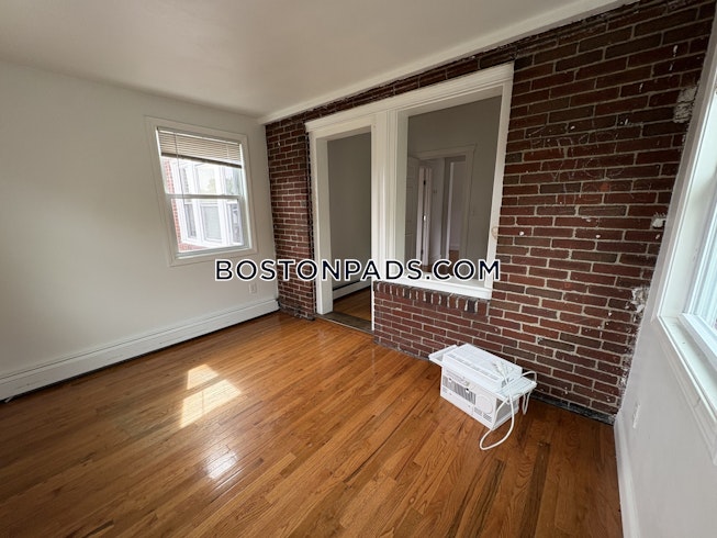 Newton - $7,800+ /mo