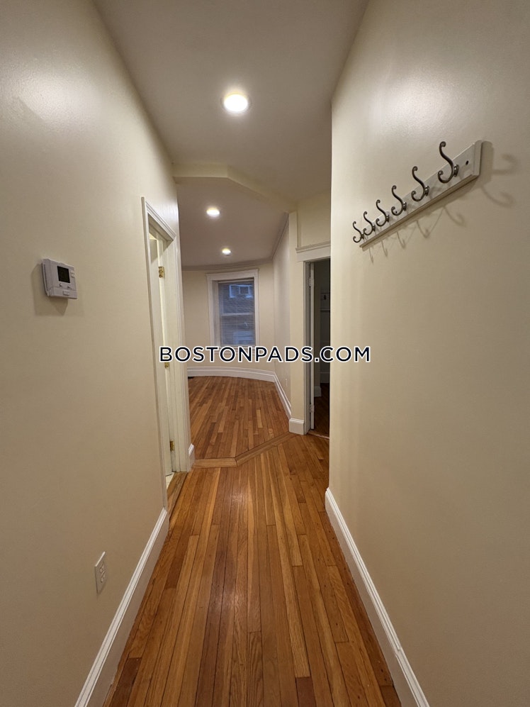 Winthrop Rd., Brookline