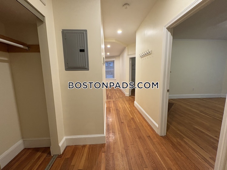 Winthrop Rd., Brookline