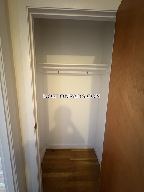 Captain Parker Arms Lexington photo 7