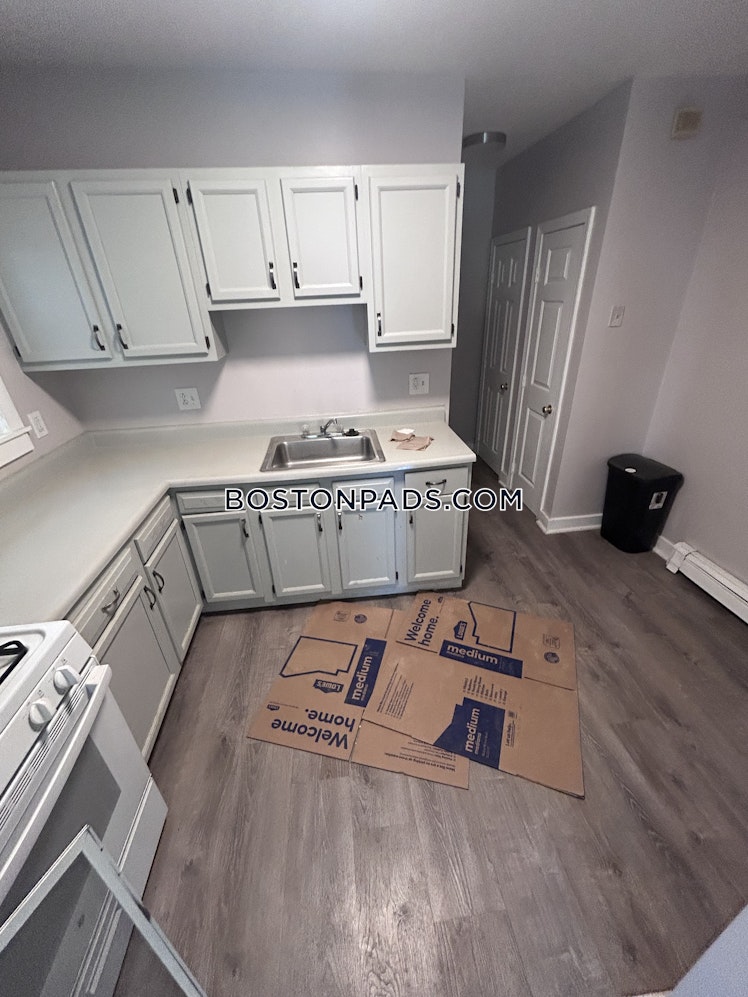 Willowwood St., Boston