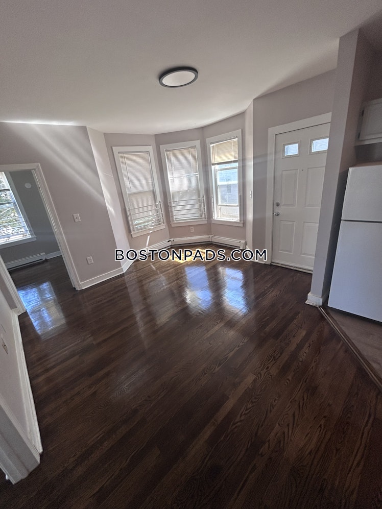 Willowwood St., Boston