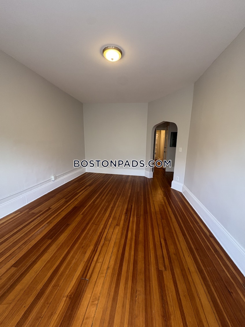 Brookline - $2,900+ /month