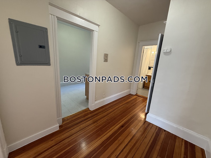Boston - $2,295+ /month