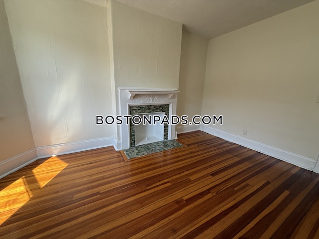 Boston - $2,295+ /mo