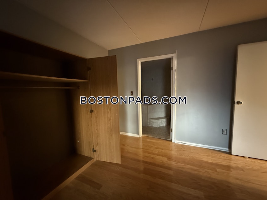Boston - $3,000+ /month