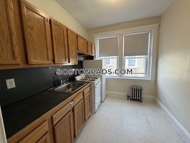 Boston - $2,295+ /mo