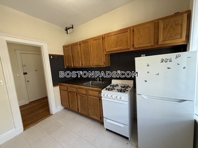 Boston - $2,295+ /mo