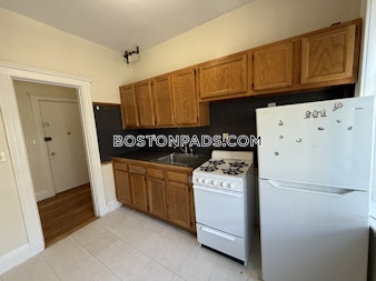 Commonwealth Ave. Boston