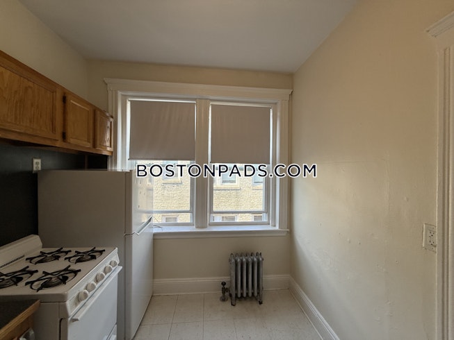 Boston - $2,295+ /mo