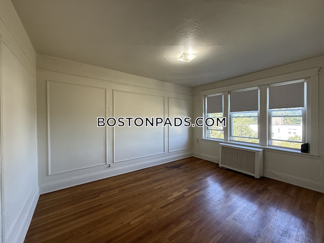 Boston - $2,295+ /mo