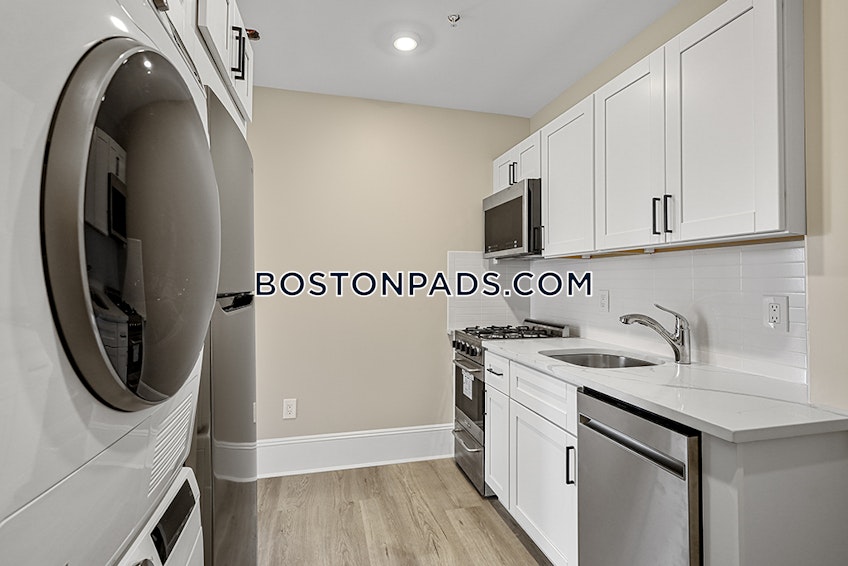 Boston - $3,900+ /month