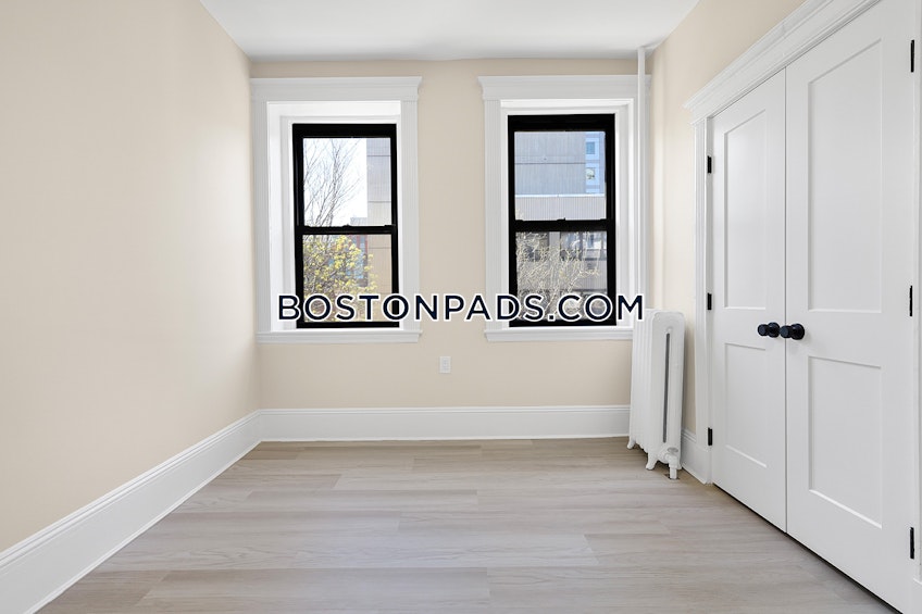 Boston - $3,900+ /month