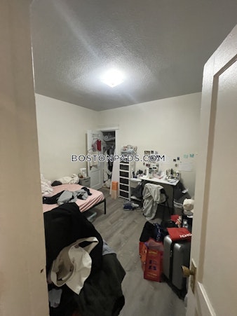 Commonwealth Ave. Boston