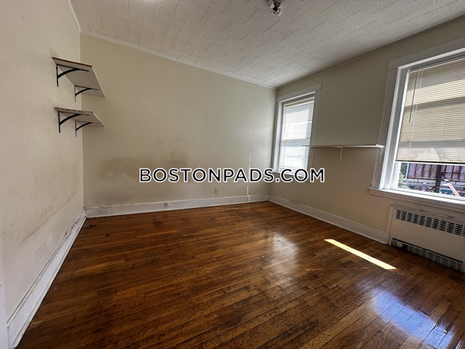 Boston - $2,150+ /mo