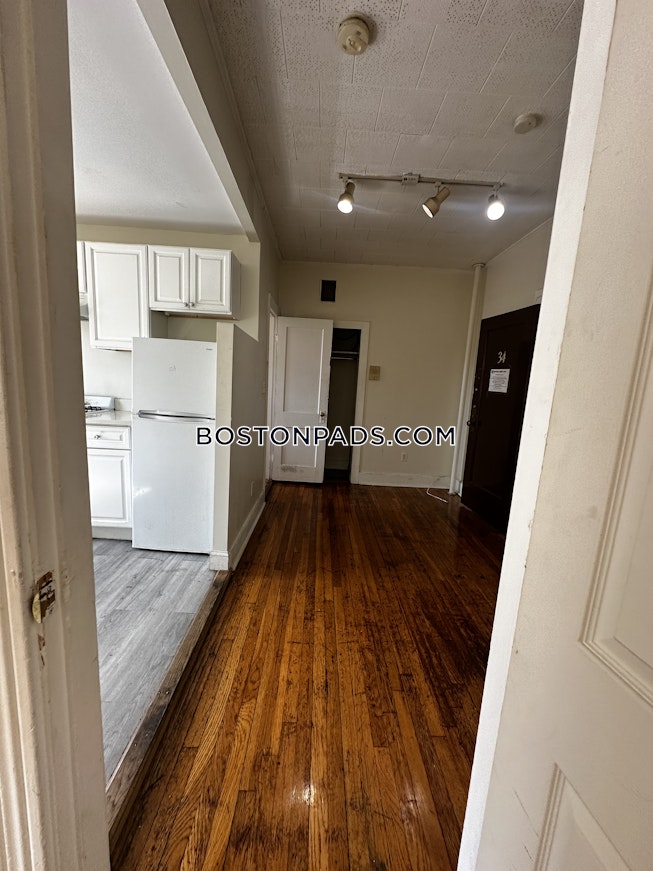 Boston - $2,150+ /mo