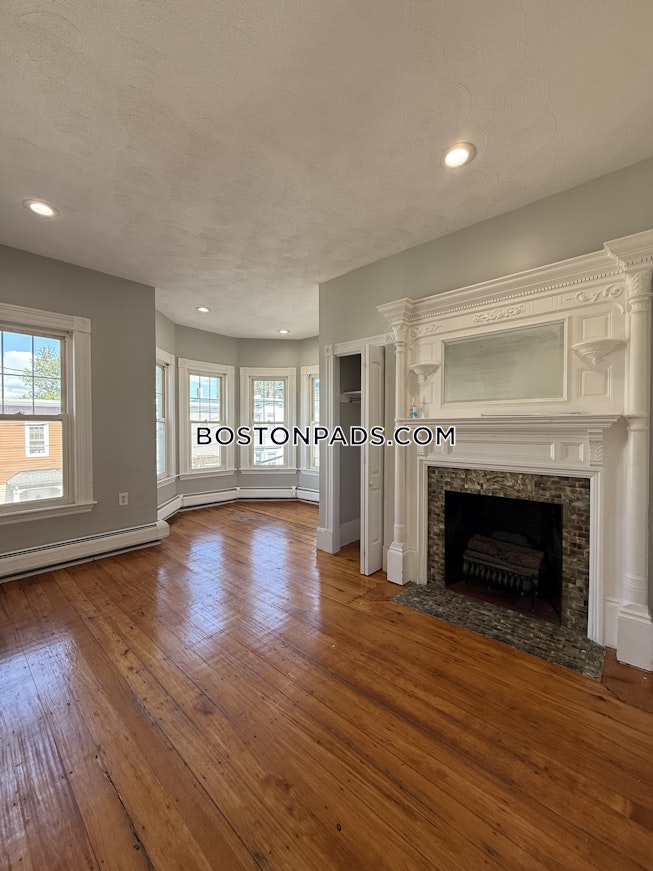 Boston - $4,500+ /mo
