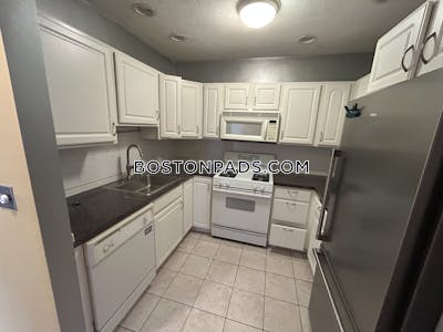 South Boston 3 Beds 2 Baths Boston - $3,900 No Fee