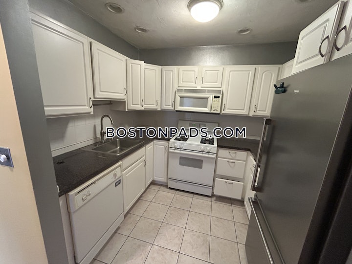 south-boston-3-beds-2-baths-boston-3900-6126398 