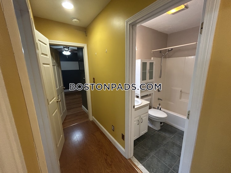 West 8th St., Boston