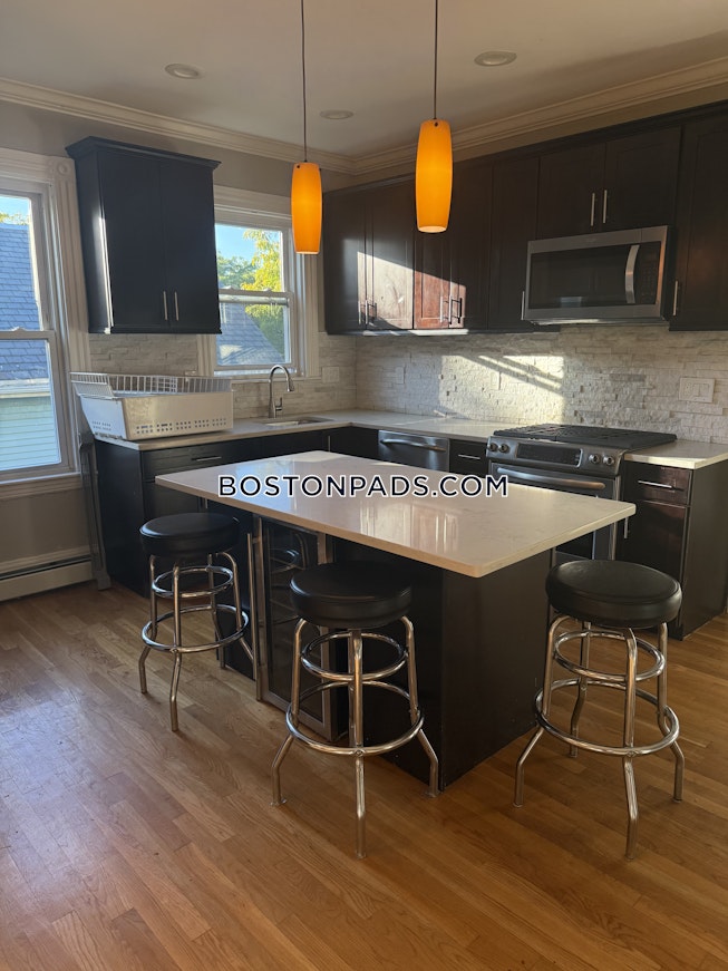 Boston - $4,000+ /mo