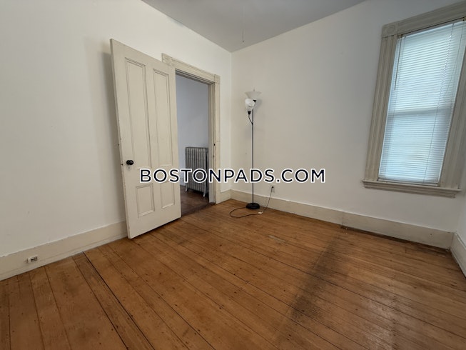 Somerville - $8,200+ /mo