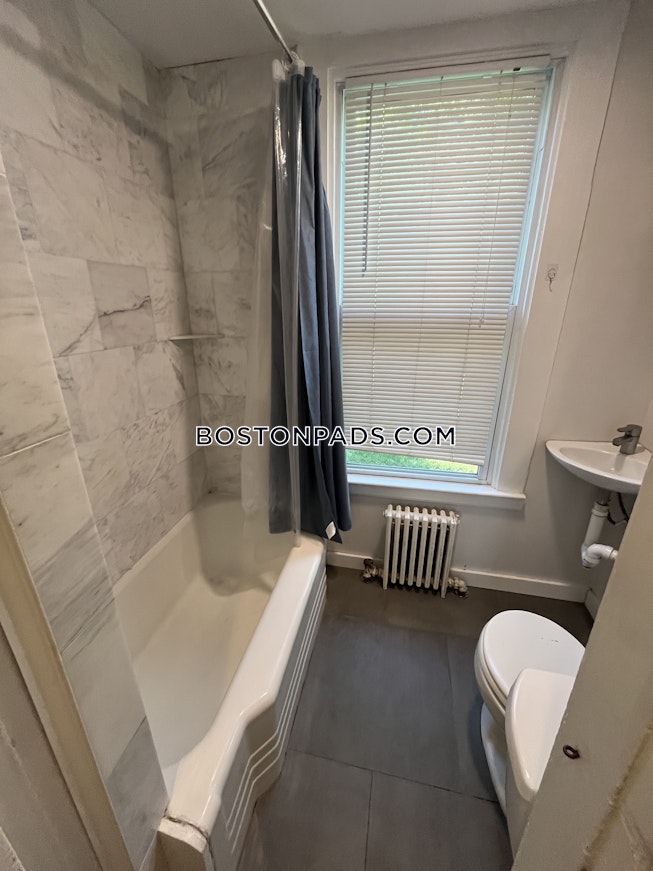 Somerville - $5,900+ /mo