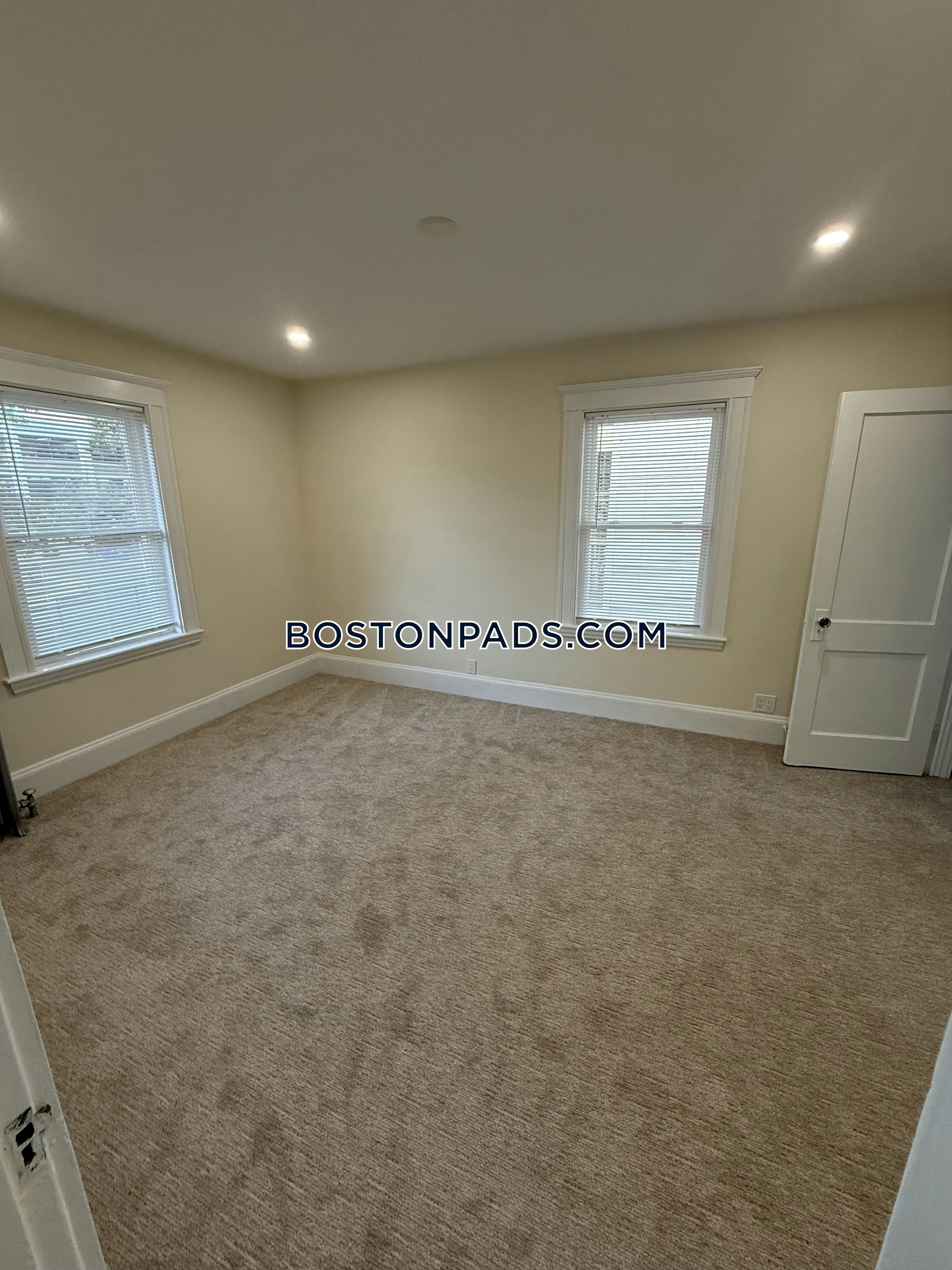 Boston - 2 Beds, 1 Baths