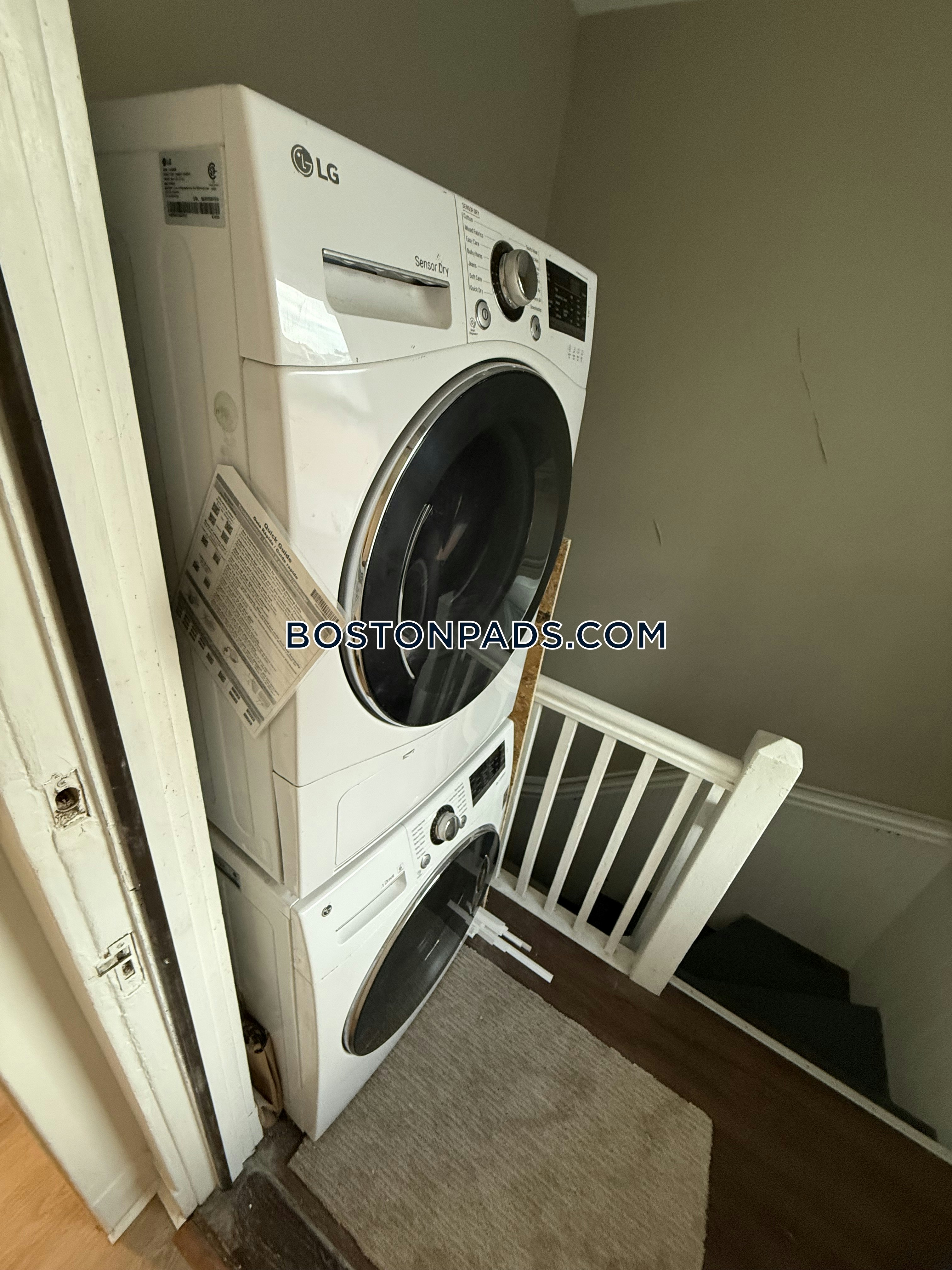 Boston - 2 Beds, 1 Baths