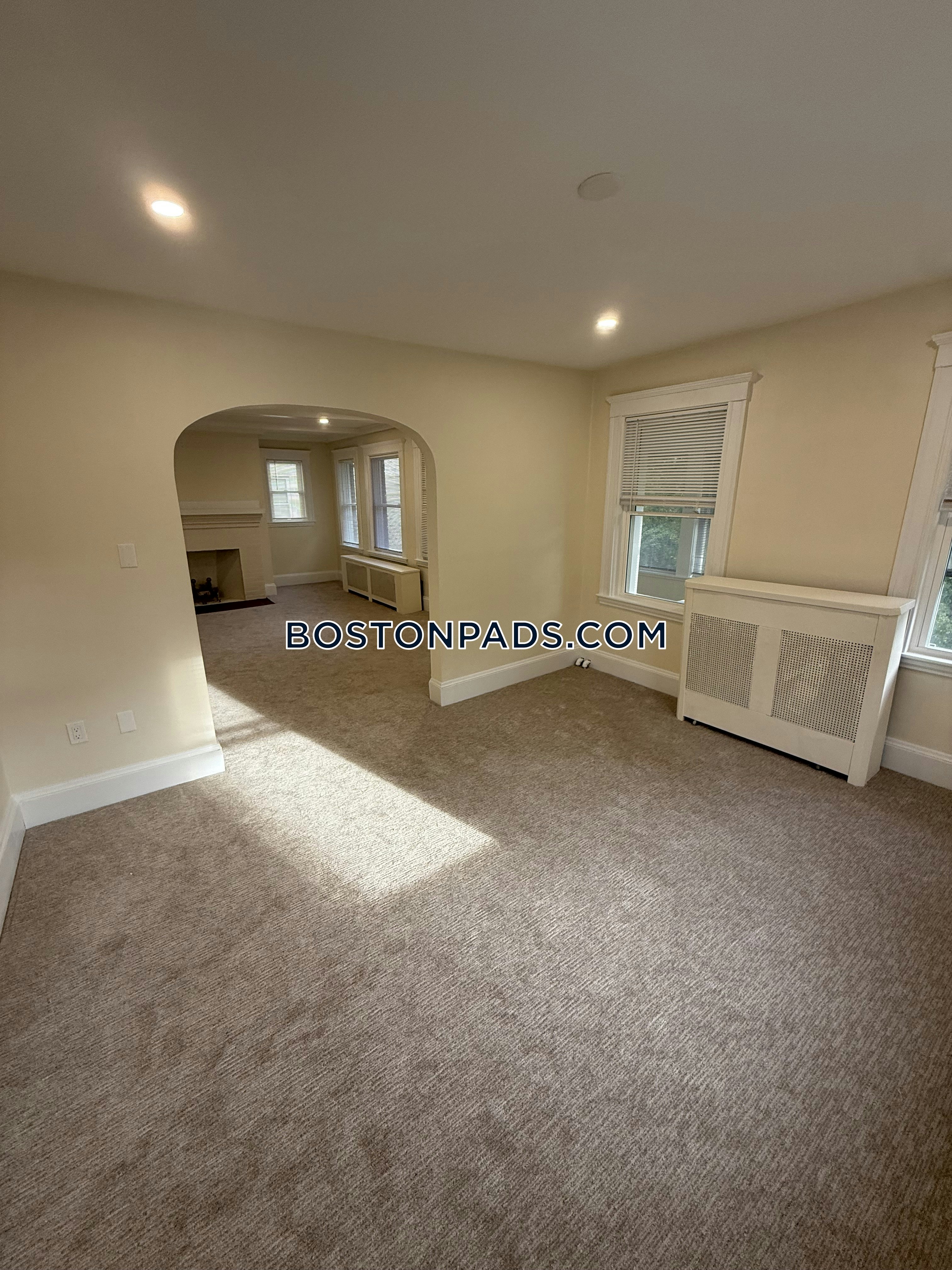 Boston - 2 Beds, 1 Baths