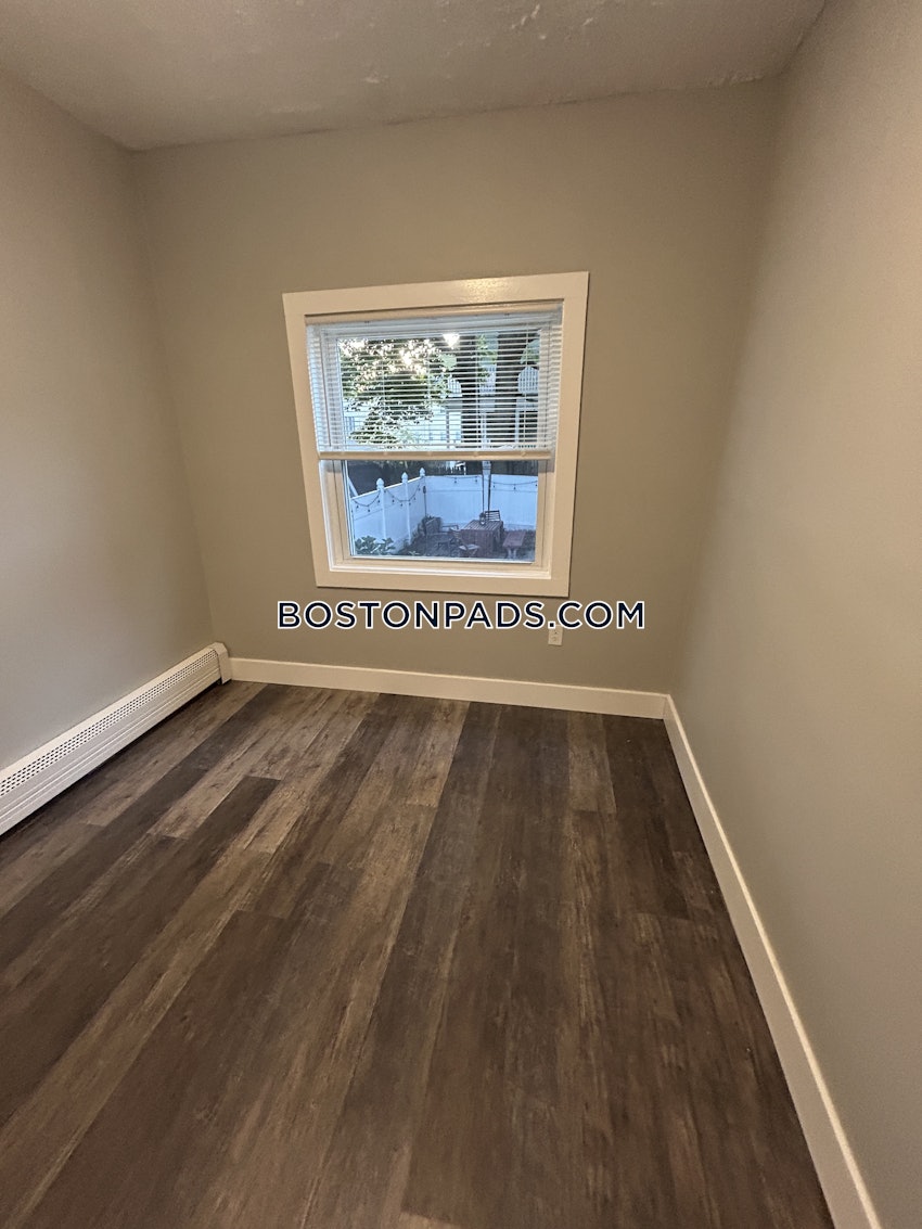 MEDFORD - TUFTS - 2 Beds, 1 Bath - Image 26