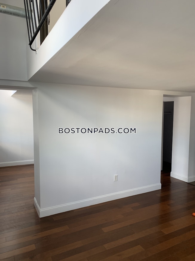 Everett - $2,600+ /mo