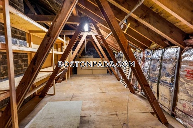 Everett - $2,600+ /mo