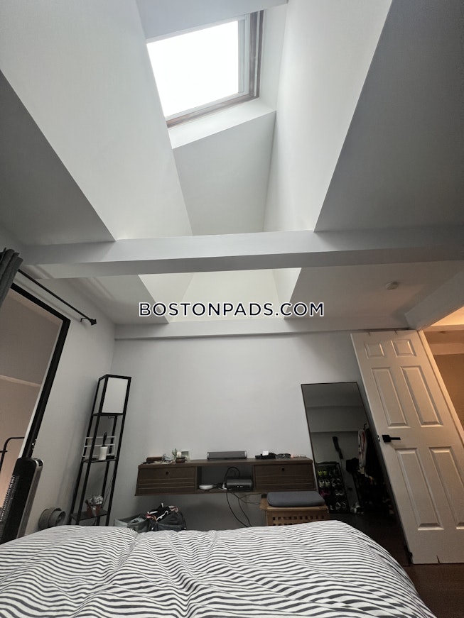 Everett - $2,600+ /mo