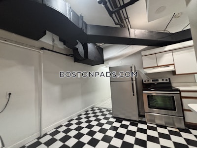 Back Bay 2 Beds 1 Bath Boston - $3,650 No Fee