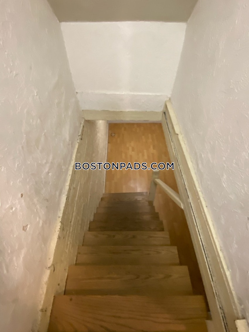 CAMBRIDGE - CENTRAL SQUARE/CAMBRIDGEPORT - 4 Beds, 2 Baths - Image 11