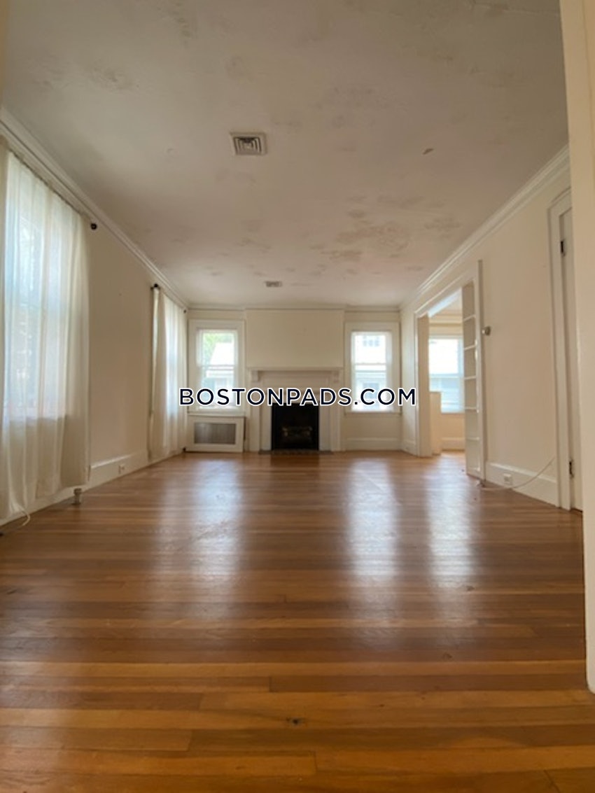 BROOKLINE- COOLIDGE CORNER - 4 Beds, 1.5 Baths - Image 30