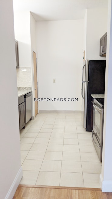 Boston - 1 Beds, 1 Baths