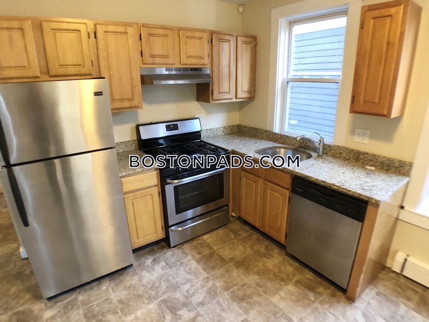 BOSTON - SOUTH BOSTON - ANDREW SQUARE - 3 Beds, 1 Bath - Image 2