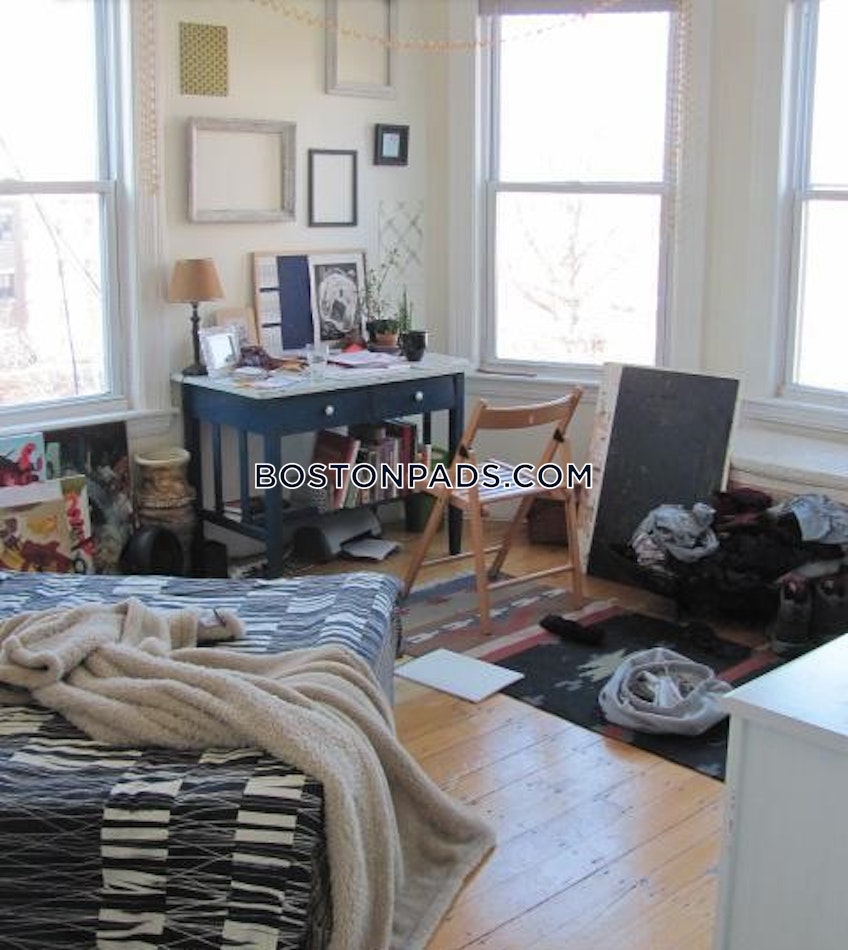 Boston - $4,200+ /month