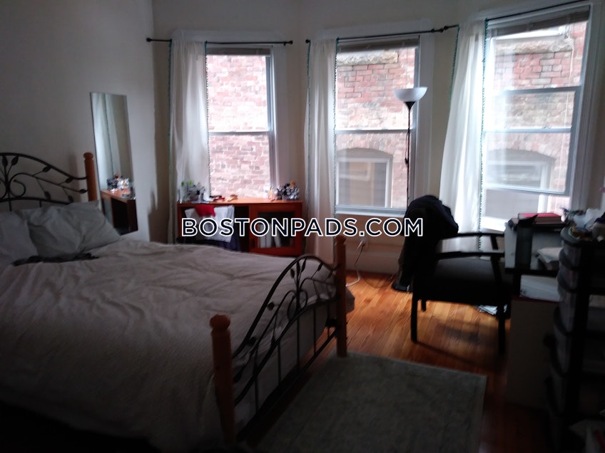 Boston - $4,200+ /month