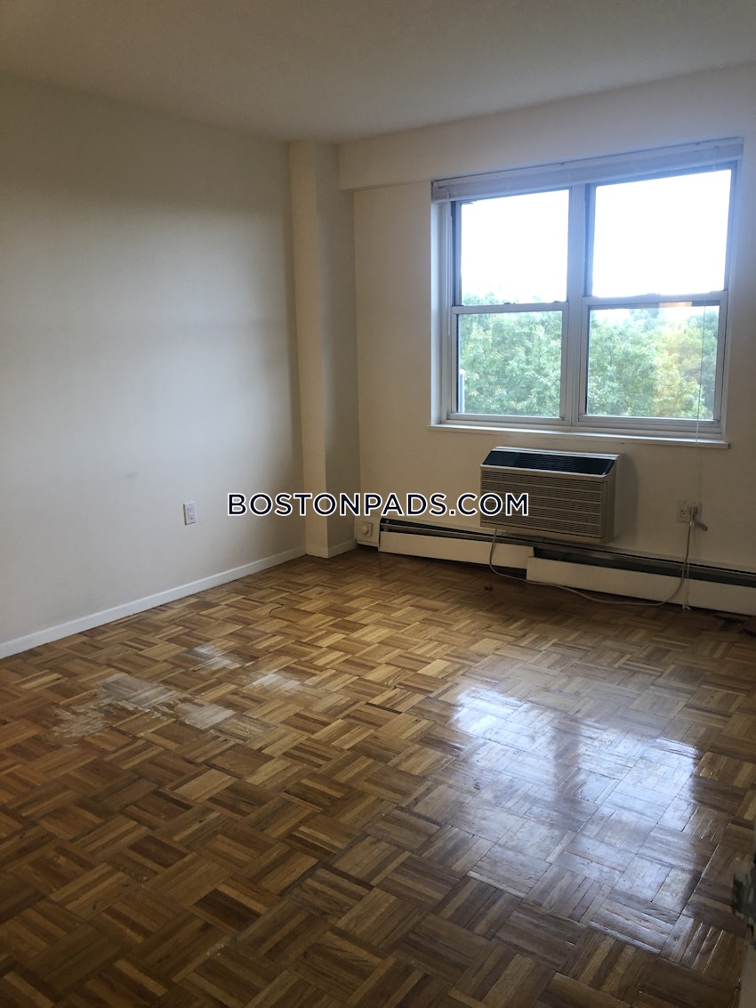 BROOKLINE- BOSTON UNIVERSITY - 2 Beds, 1.5 Baths - Image 9